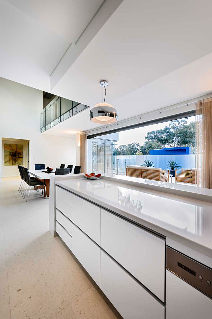 A Stylish Modern Home with Cheerful and Unique Interior Filled with Smart Color in Perth by Granwood by Zorzi (8)