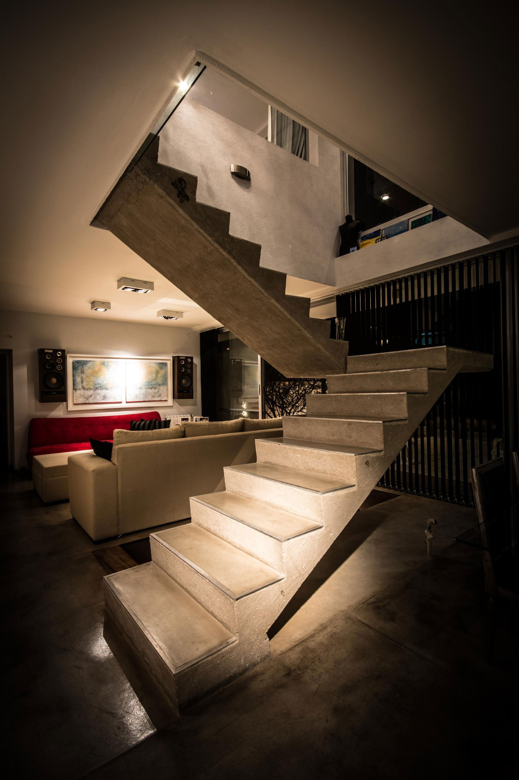 A Stylish Modern Home with Opaque Facade and Clean Lines in Cordoba, Argentina by Federico Olmedo (10)