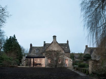 A Stylish Modern Home with Stone Walls and Glass Facade in Oxford, England by Jonathan Tuckey Design (1)