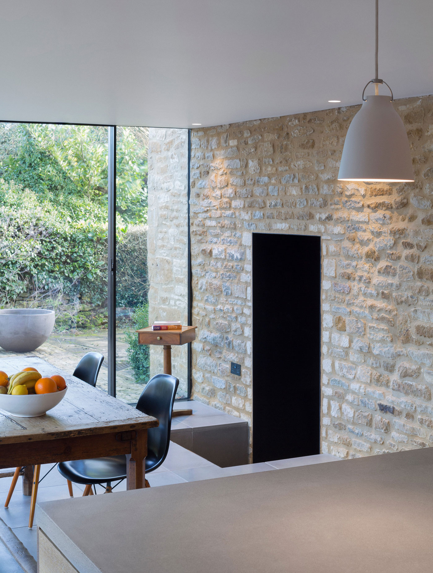 A Stylish Modern Home with Stone Walls and Glass Facade in Oxford, England by Jonathan Tuckey Design (8)