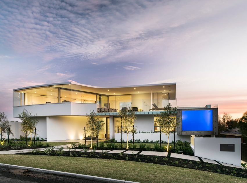 A Stylish Modern Home with Strong Clean Lines and Minimalist Aesthetic in Perth, Australia by Cambuild & Banham Architects (1)