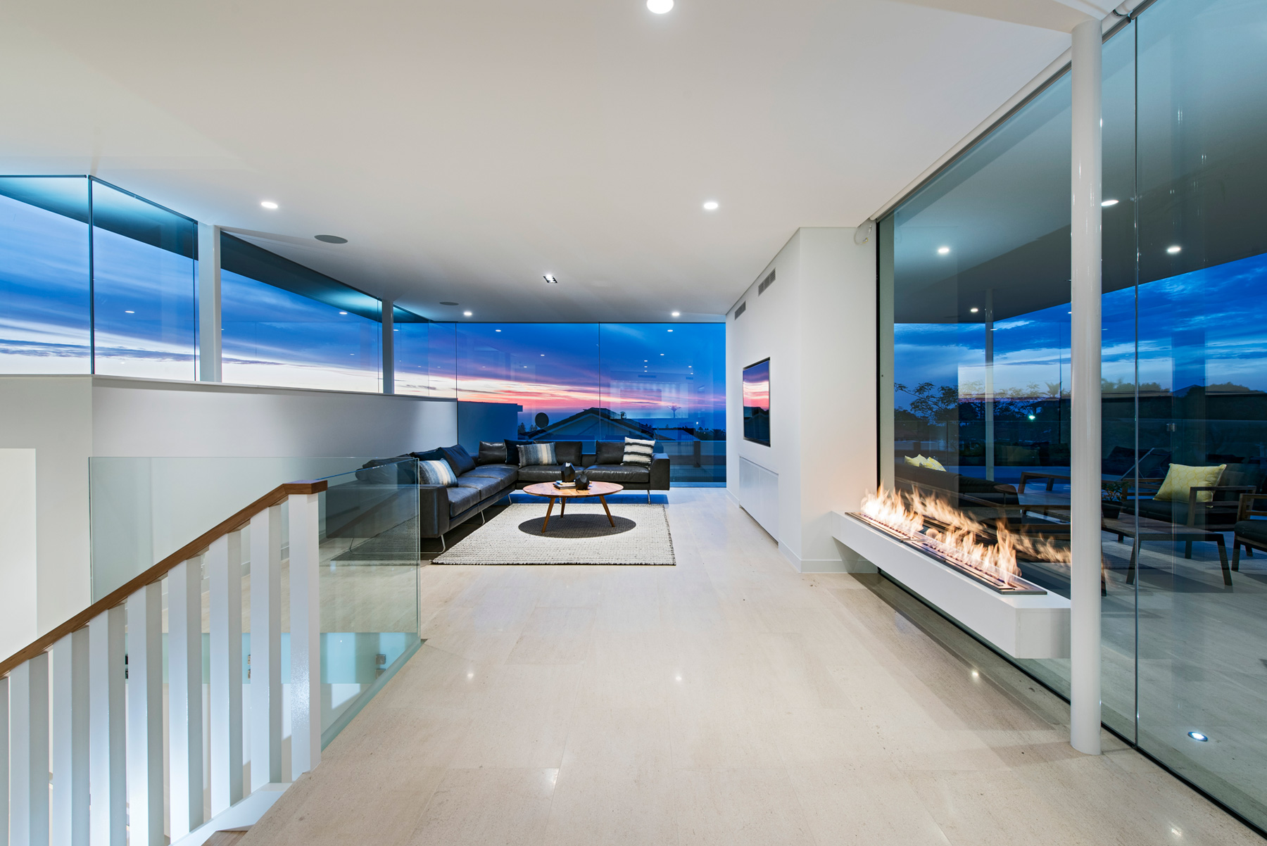 A Stylish Modern Home with Strong Clean Lines and Minimalist Aesthetic in Perth, Australia by Cambuild & Banham Architects (8)