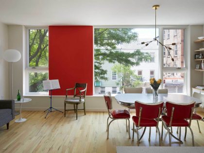 A Stylish Modern Light-Filled Home with Smart Red Accents in Brooklyn by Etelamaki Architecture (5)