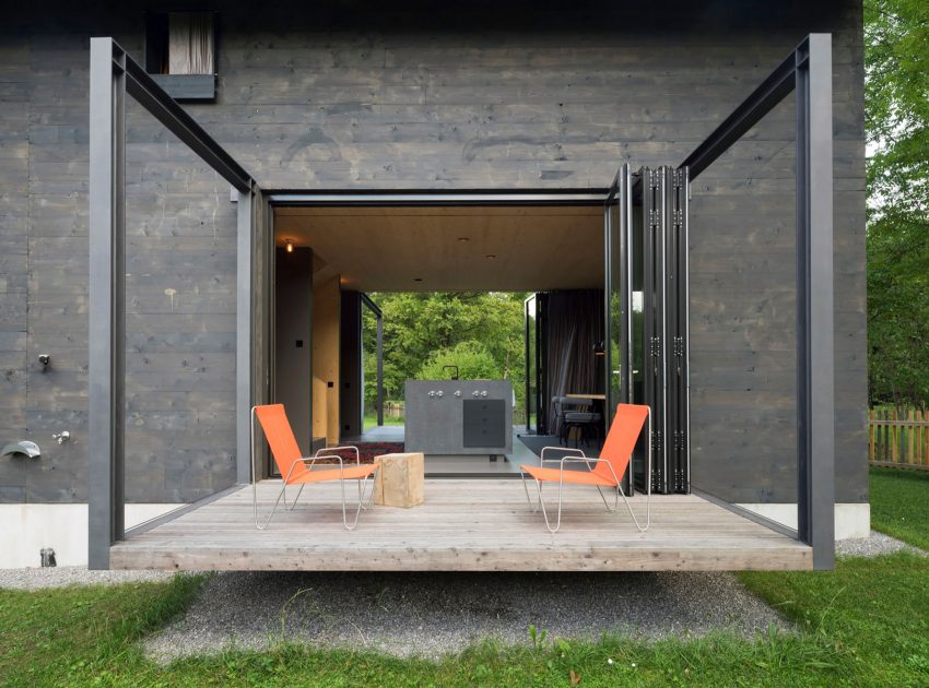 A Stylish Modern Wooden House with Cantilevered Terrace in Auerbach, Germany by Arnhard & Eck (2)