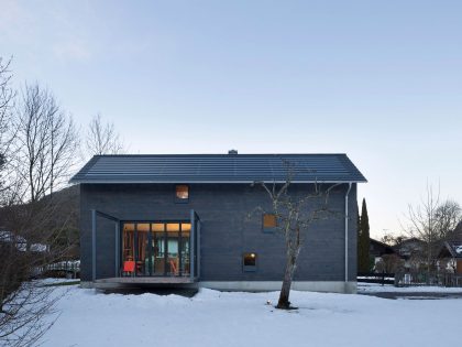 A Stylish Modern Wooden House with Cantilevered Terrace in Auerbach, Germany by Arnhard & Eck (27)