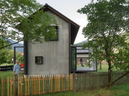 A Stylish Modern Wooden House with Cantilevered Terrace in Auerbach, Germany by Arnhard & Eck (9)