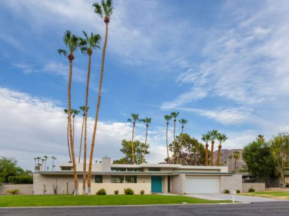 A Stylish and Beautiful Mid-Century Home with Industrial Vibe in Palm Springs by OJMR-Architects (1)
