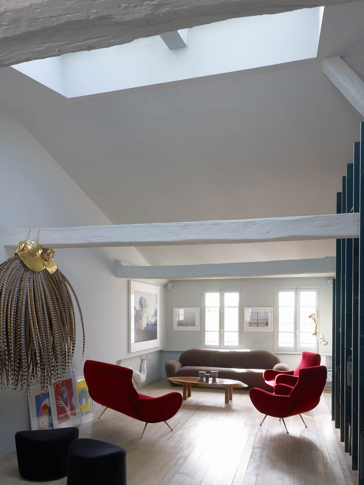A Stylish and Bold Apartment with Vibrant Personality in Paris, France by Régis Larroque (1)