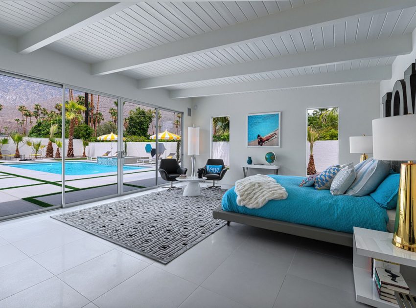 A Stylish and Bright Modern Home Full of Luxurious Details in Palm Springs by H3K Design (22)