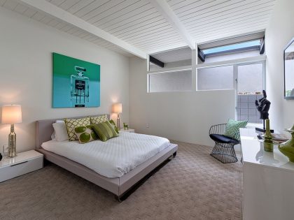 A Stylish and Bright Modern Home Full of Luxurious Details in Palm Springs by H3K Design (28)