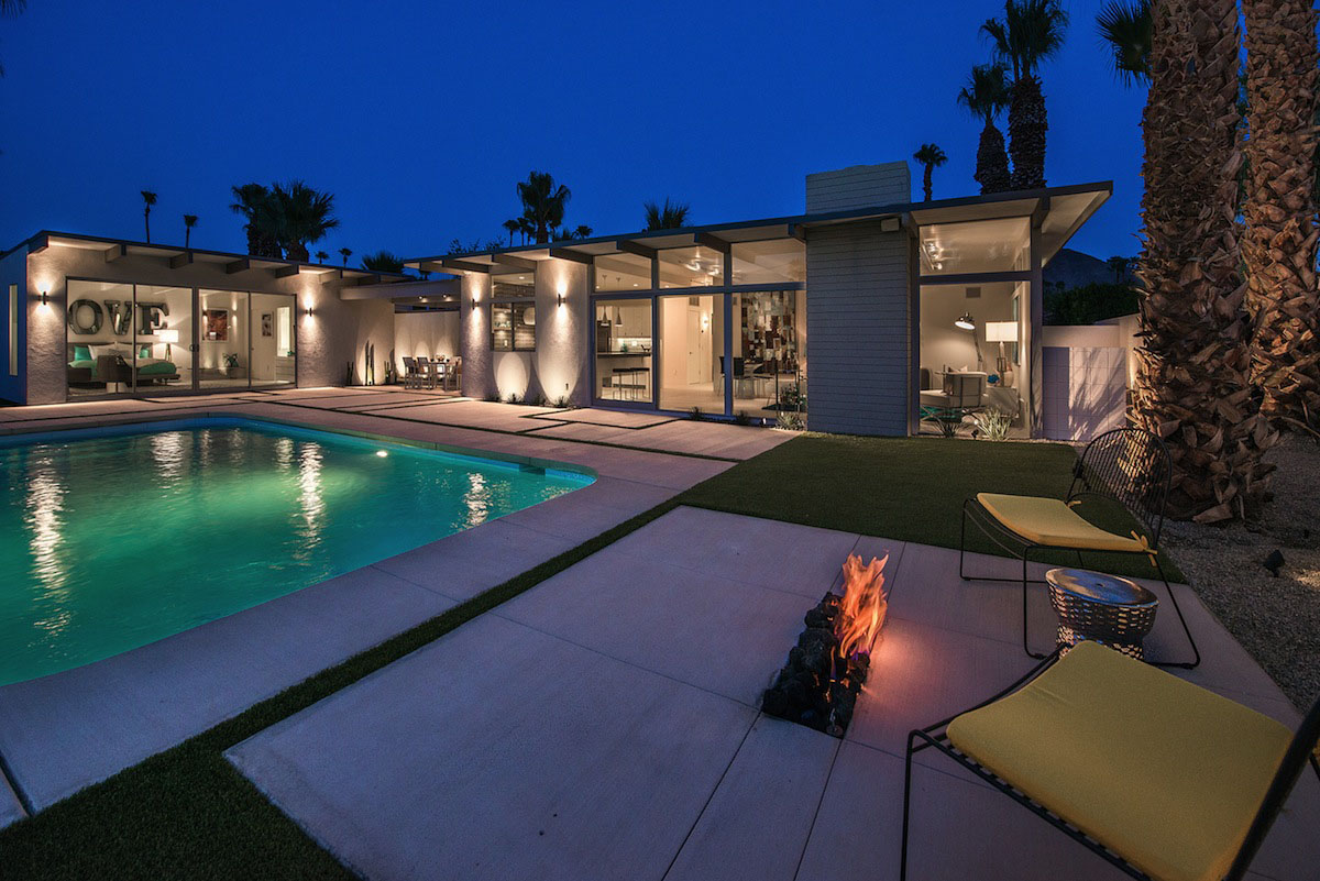 A Stylish and Bright Modern Home Full of Luxurious Details in Palm Springs by H3K Design (41)