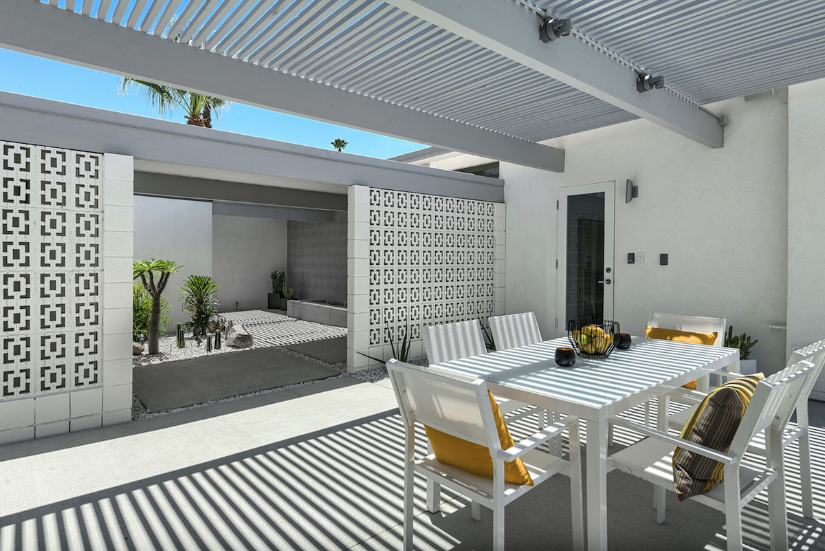 A Stylish and Bright Modern Home Full of Luxurious Details in Palm Springs by H3K Design (9)