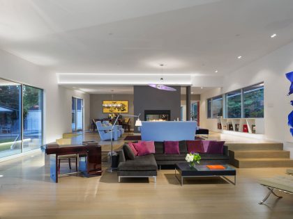 A Stylish and Colorful Modern Home with Light Interiors in Westchester by Fougeron Architecture (7)