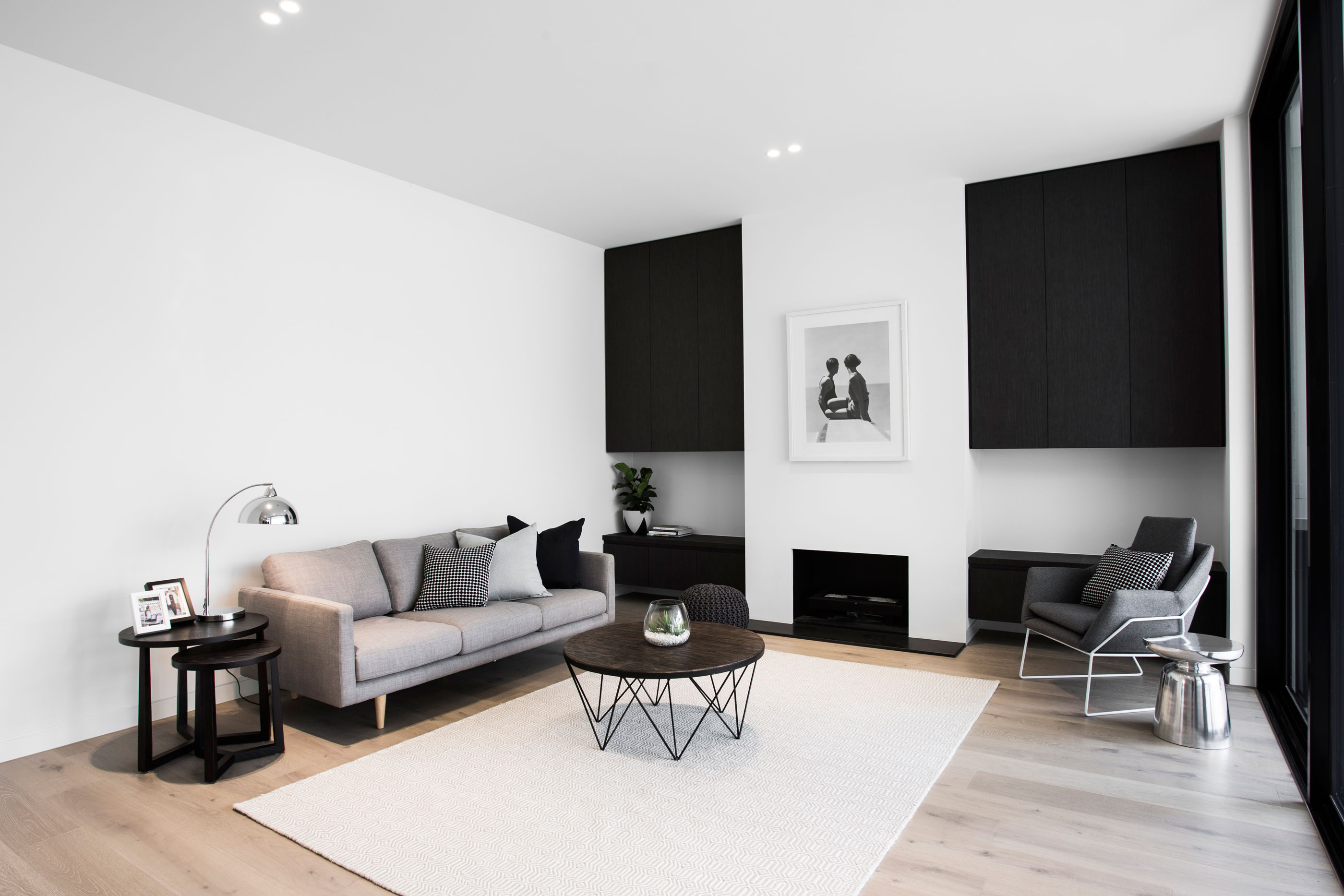 A Stylish and Dramatic Contemporary Home in Camberwell, Australia by Canny (10)