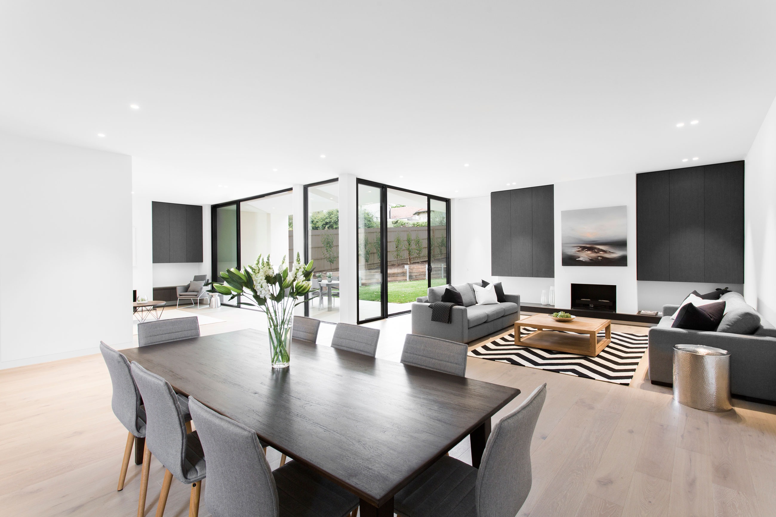 A Stylish and Dramatic Contemporary Home in Camberwell, Australia by Canny (14)