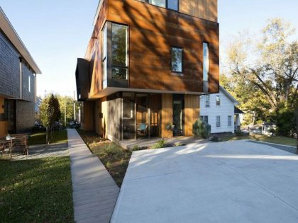 A Stylish and Dramatic Contemporary Home with Natural Light in North Carolina by Raleigh Architecture Company (5)