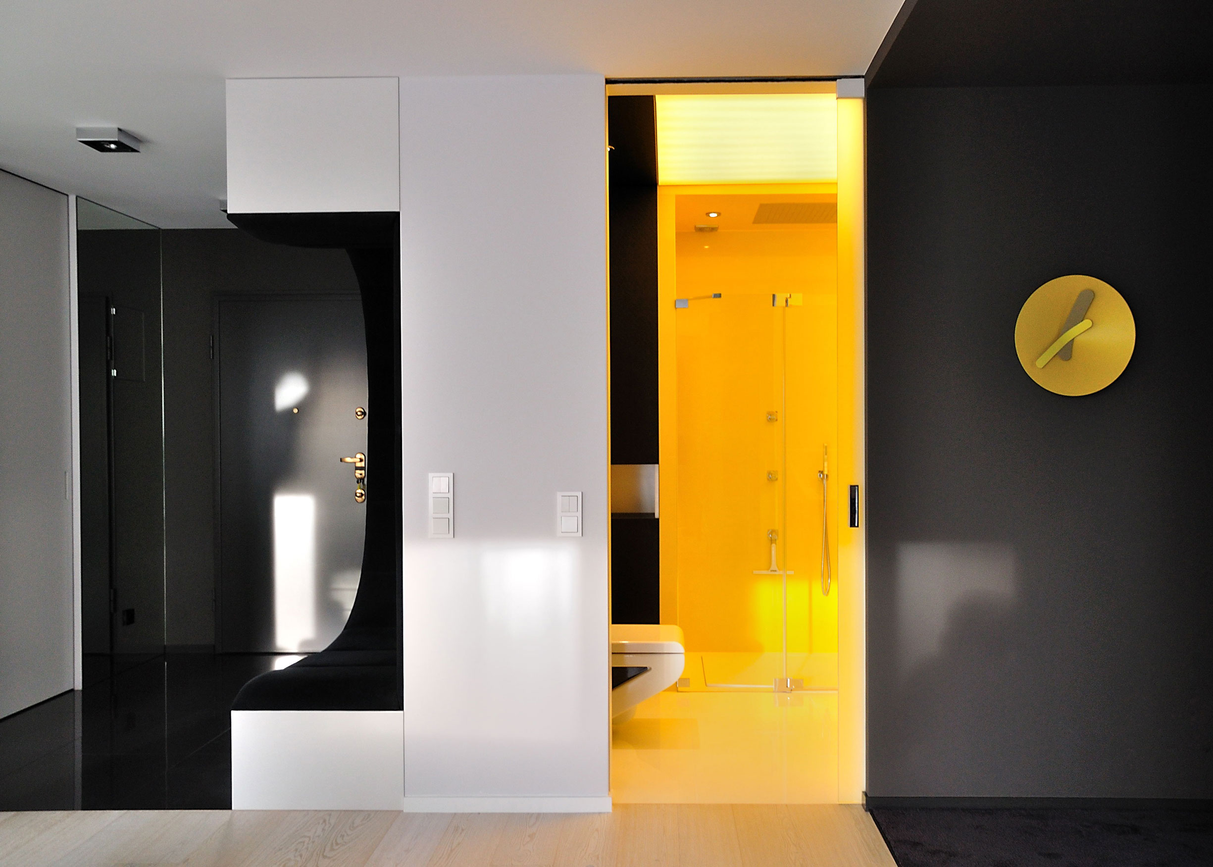 A Stylish and Futuristic Modern Apartment with Multicolor Interiors in Gdynia, Poland by MSWW (16)