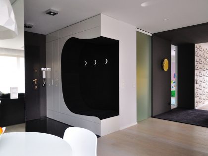 A Stylish and Futuristic Modern Apartment with Multicolor Interiors in Gdynia, Poland by MSWW (7)