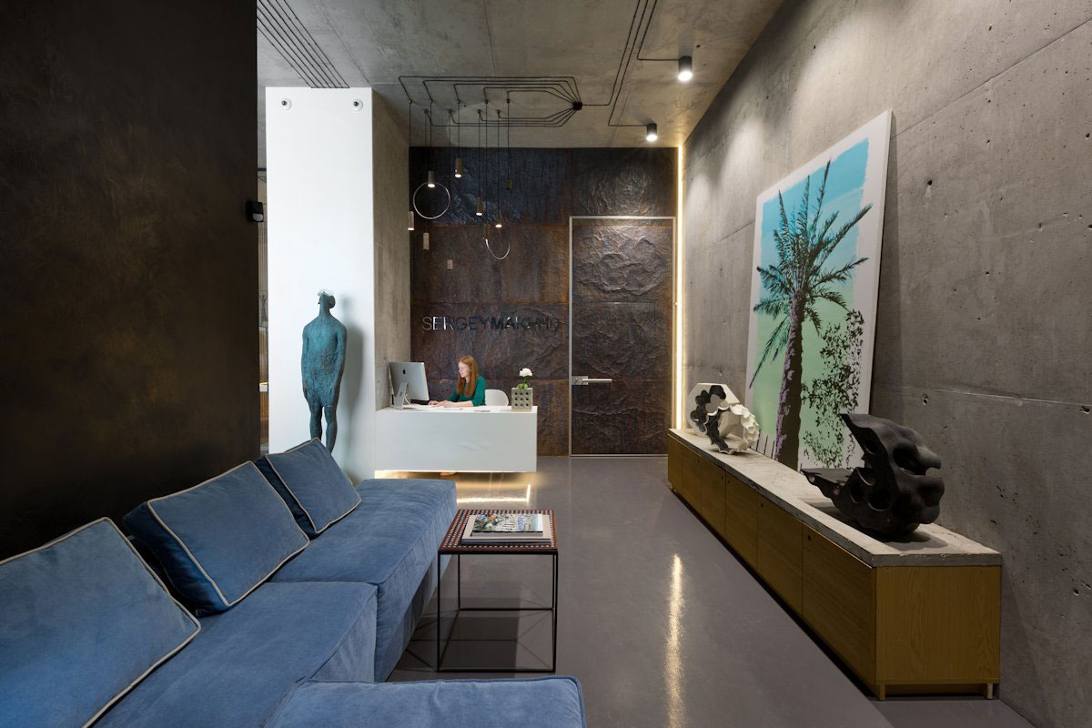A Stylish and Laconic Concrete Interiors for Contemporary Office and Showroom in Kiev, Ukraine by Sergey Makhno (1)