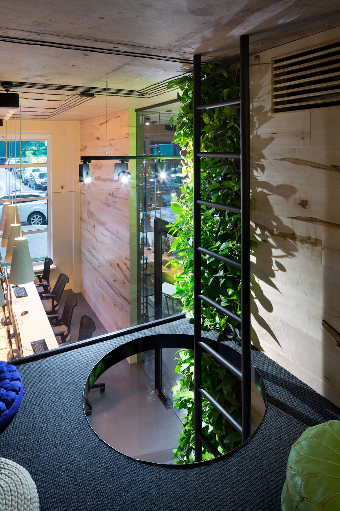 A Stylish and Laconic Concrete Interiors for Contemporary Office and Showroom in Kiev, Ukraine by Sergey Makhno (17)