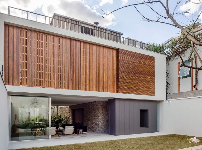 A Stylish and Vibrant Home with Simple and Practical Interiors in São Paulo by Felipe Hess (11)