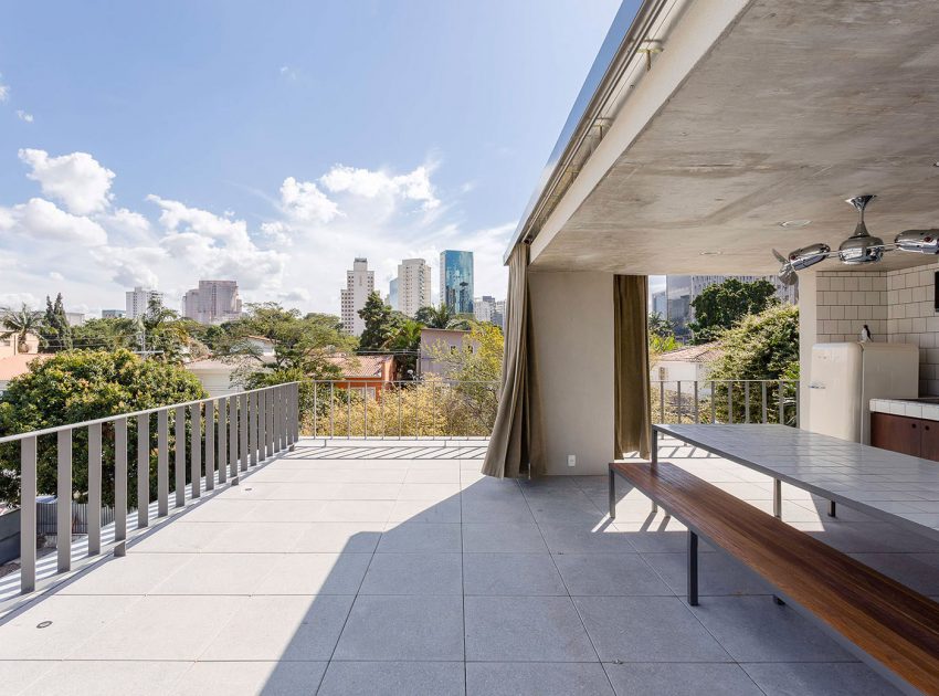 A Stylish and Vibrant Home with Simple and Practical Interiors in São Paulo by Felipe Hess (7)