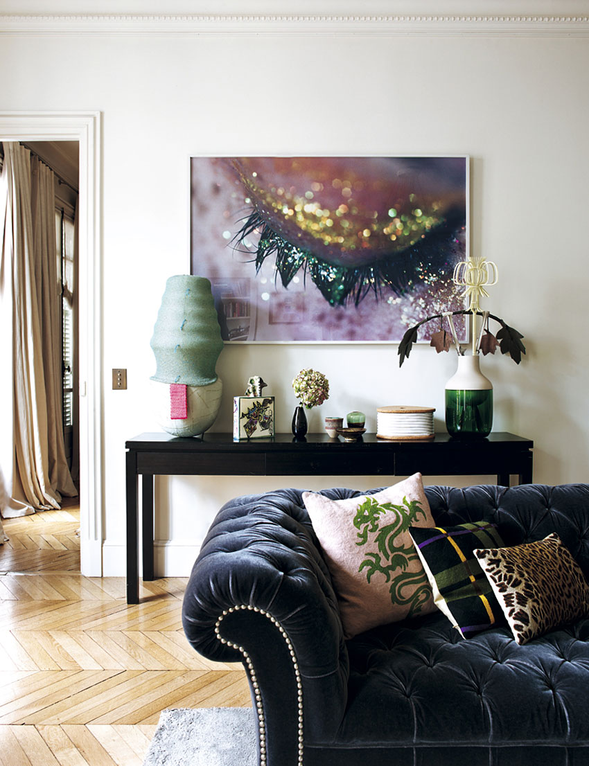 A Trendy Contemporary Apartment Brimming with Color and Creativity in Paris, France by Sandra Benhamou (3)
