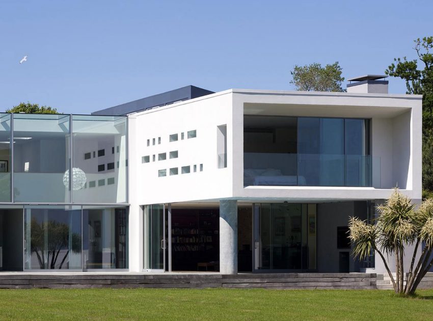 A Unique Family Home with Spectacular Views on the Island of Jersey by Jamie Falla Architecture (2)