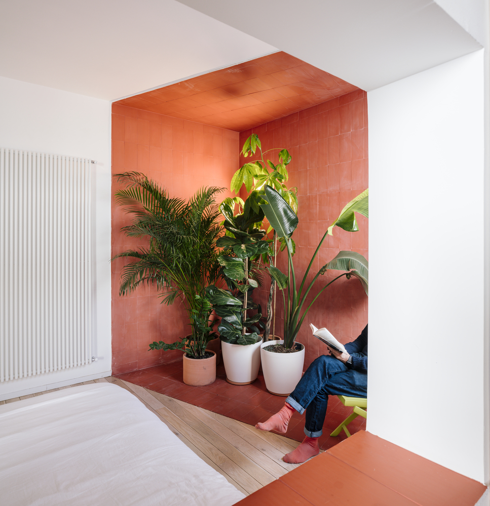 A Unique Modern Home with Whimsical and Multicolor Decor in Madrid by gon architects + Ana Torres (10)