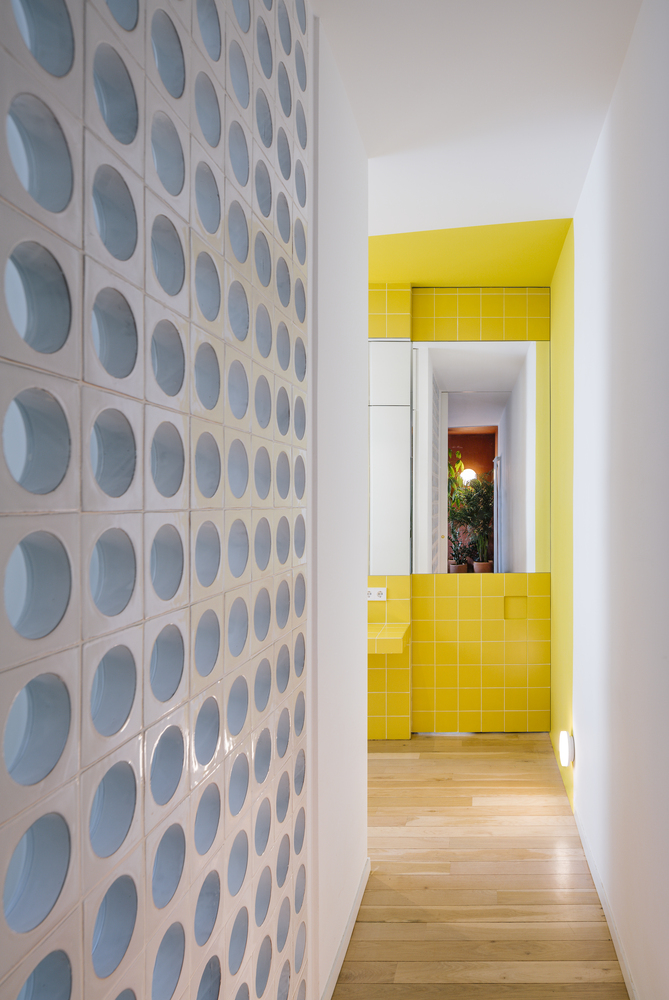 A Unique Modern Home with Whimsical and Multicolor Decor in Madrid by gon architects + Ana Torres (14)