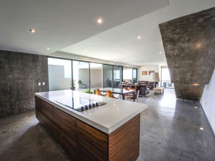 A Unique and Beautiful Home with Stunning Views Over the City in Monterrey, Mexico by P+0 Arquitectura (15)