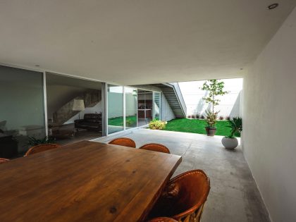 A Unique and Beautiful Home with Stunning Views Over the City in Monterrey, Mexico by P+0 Arquitectura (7)