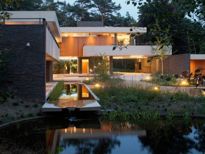 A Unique and Stylish Modern Home in the Pine Forest in Utrecht, The Netherlands by HILBERINKBOSCH Architects (18)