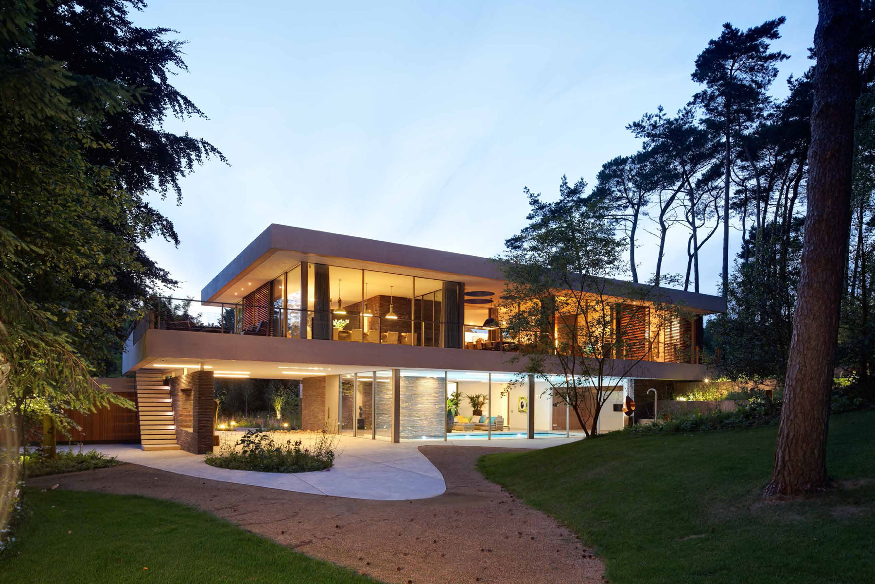 A Unique and Stylish Modern Home in the Pine Forest in Utrecht, The Netherlands by HILBERINKBOSCH Architects (19)