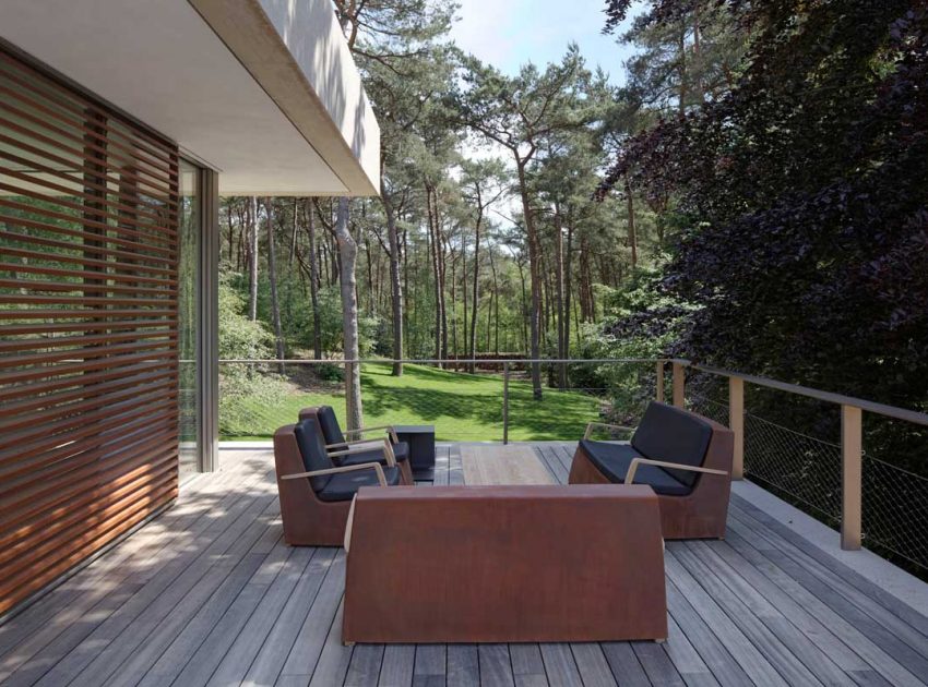 A Unique and Stylish Modern Home in the Pine Forest in Utrecht, The Netherlands by HILBERINKBOSCH Architects (6)