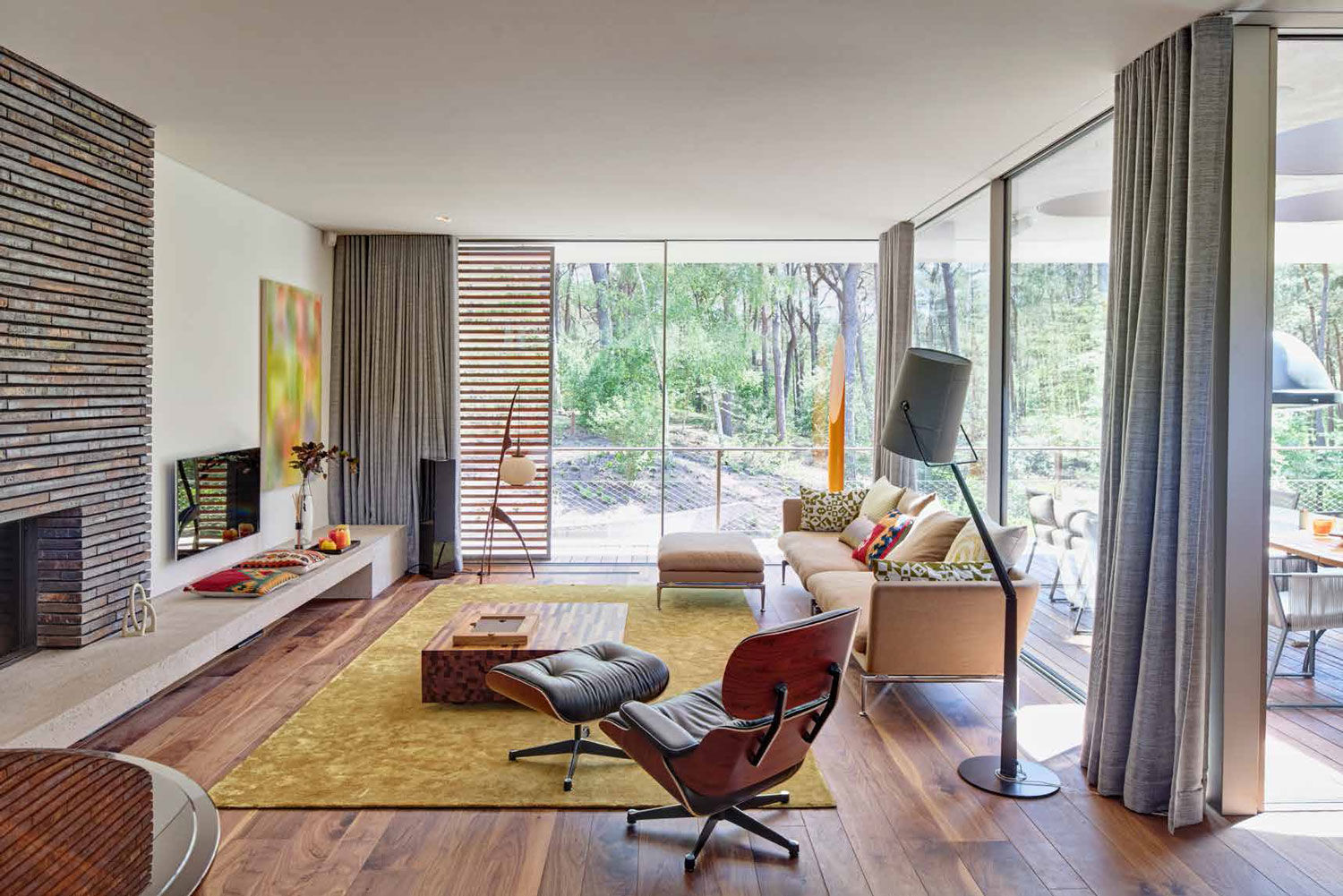 A Unique and Stylish Modern Home in the Pine Forest in Utrecht, The Netherlands by HILBERINKBOSCH Architects (9)