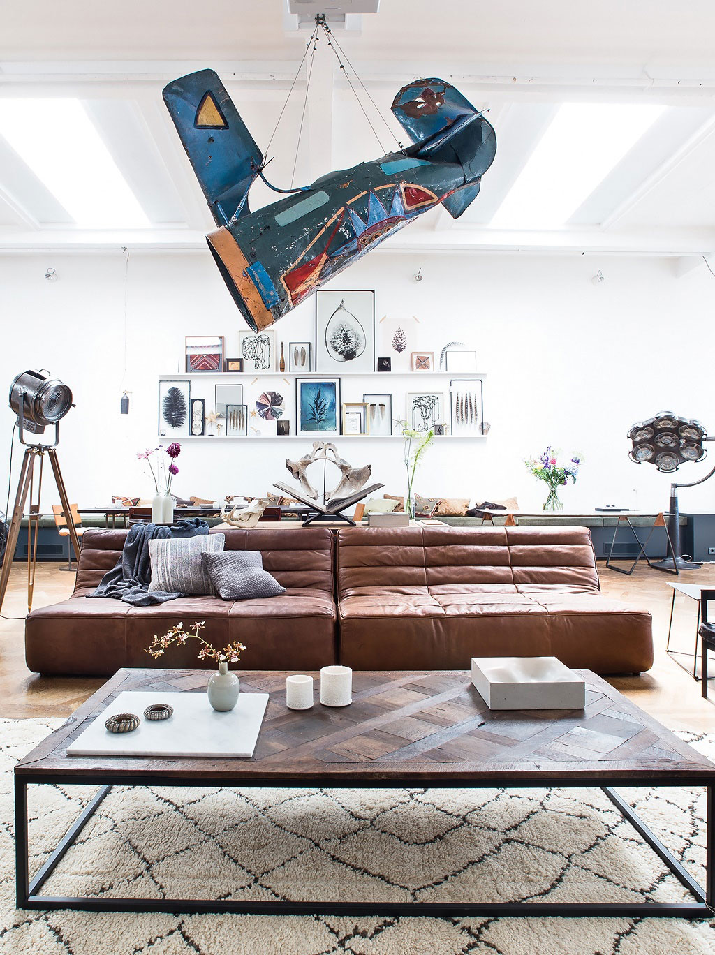 A Vibrant and Colorful Apartment with Large Windows and Lots of Natural Light in Amsterdam by The Playing Circle (2)