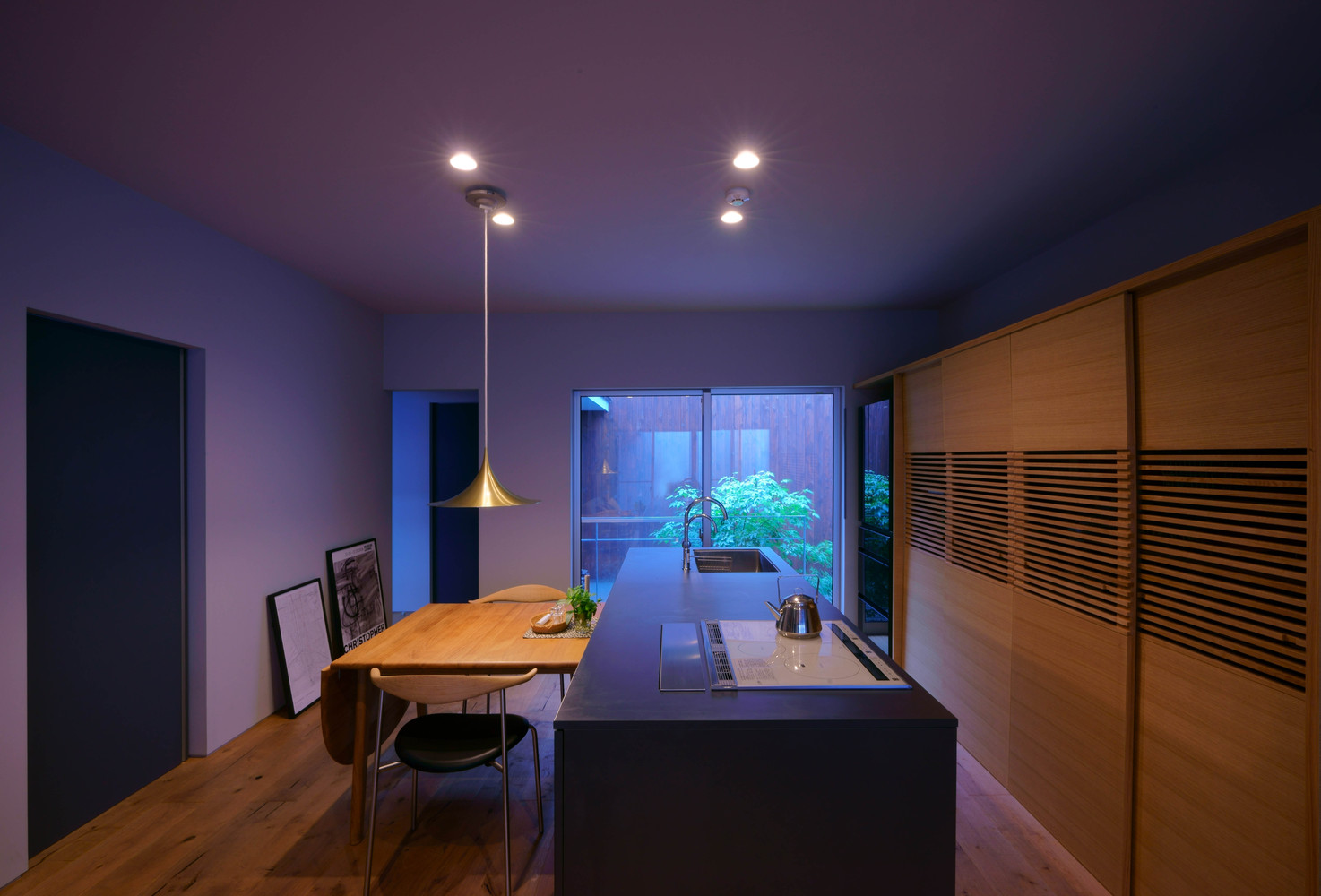 A Warm and Cozy Concrete Home for a Car and Bike Enthusiast in Kawagoe by Horibe Associates (18)