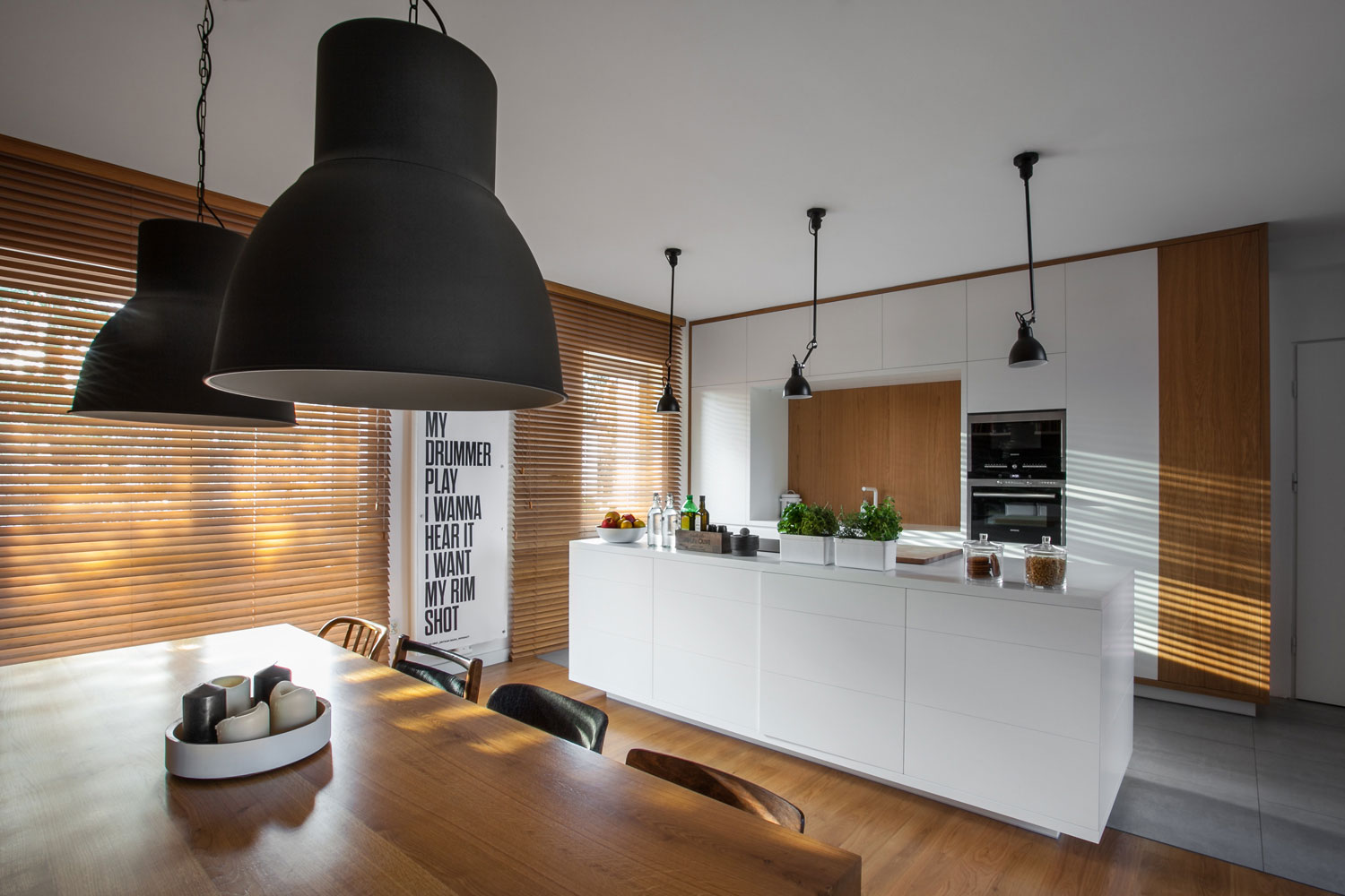 A Warm and Cozy Modern Home for a Family with Small Children in Poznan by mode:lina architekci (12)