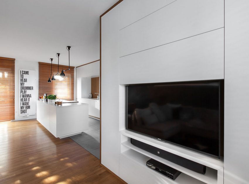 A Warm and Cozy Modern Home for a Family with Small Children in Poznan by mode:lina architekci (2)