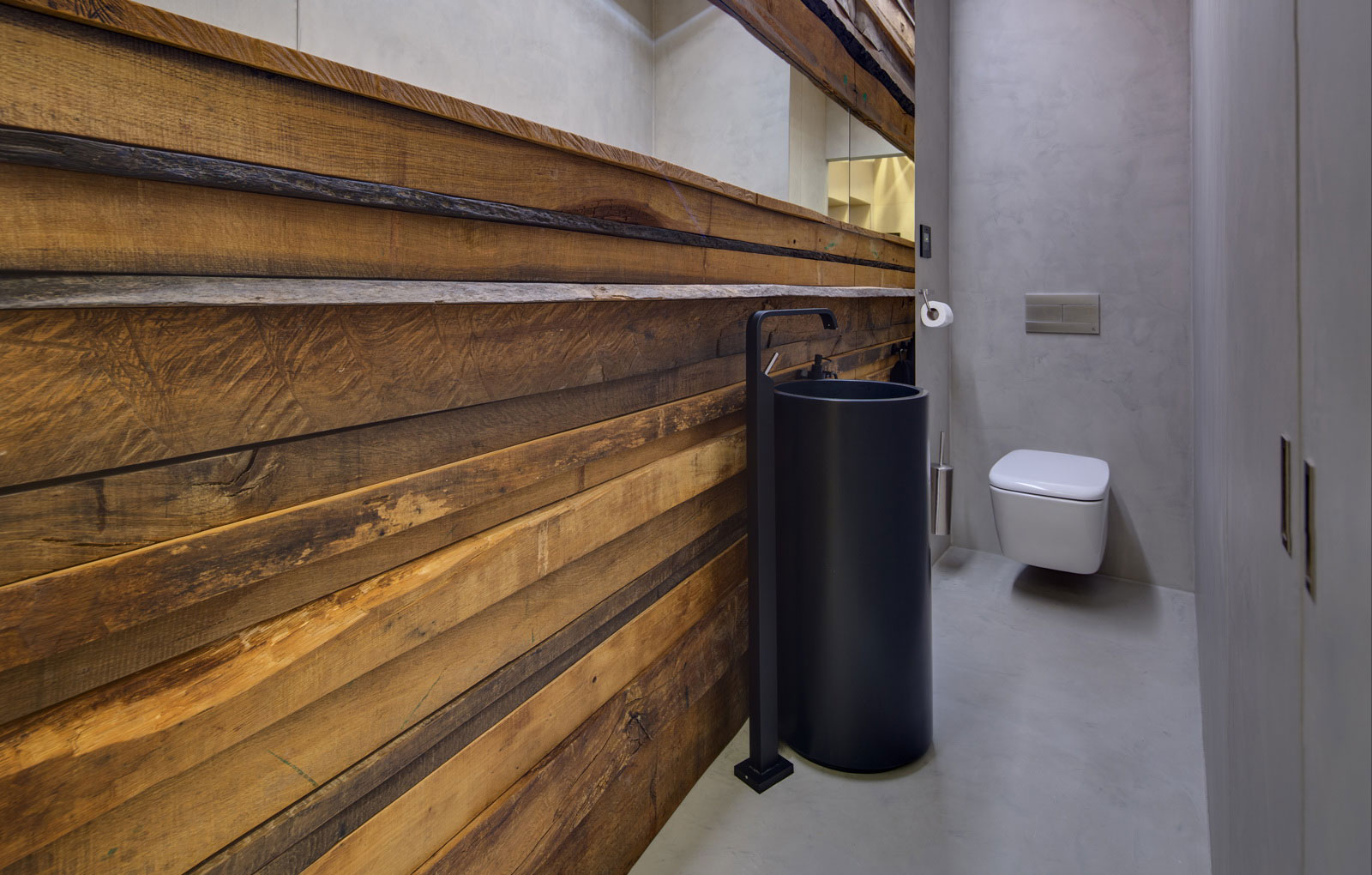 An Eclectic Contemporary Apartment with Rustic and Industrial Elements in Kiev, Ukraine by FORM Architectural Bureau (27)