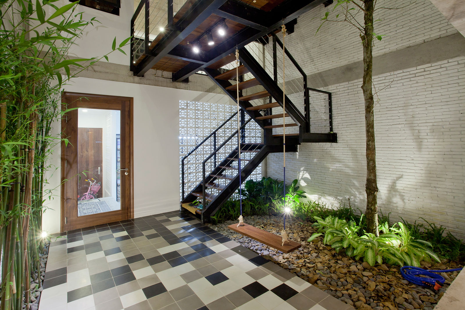 An Eco-Friendly and Comfortable Home with Contemporary Interiors in Ho Chi Minh City by I.House Architecture and Construction (19)