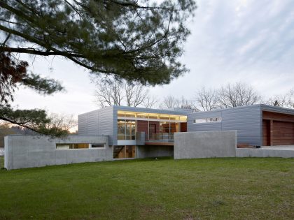 An Elegant Aluminium-Clad Home with Cantilevered Terrace in Wayne by Studio Dwell Architects (13)
