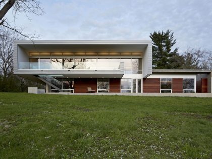 An Elegant Aluminium-Clad Home with Cantilevered Terrace in Wayne by Studio Dwell Architects (14)