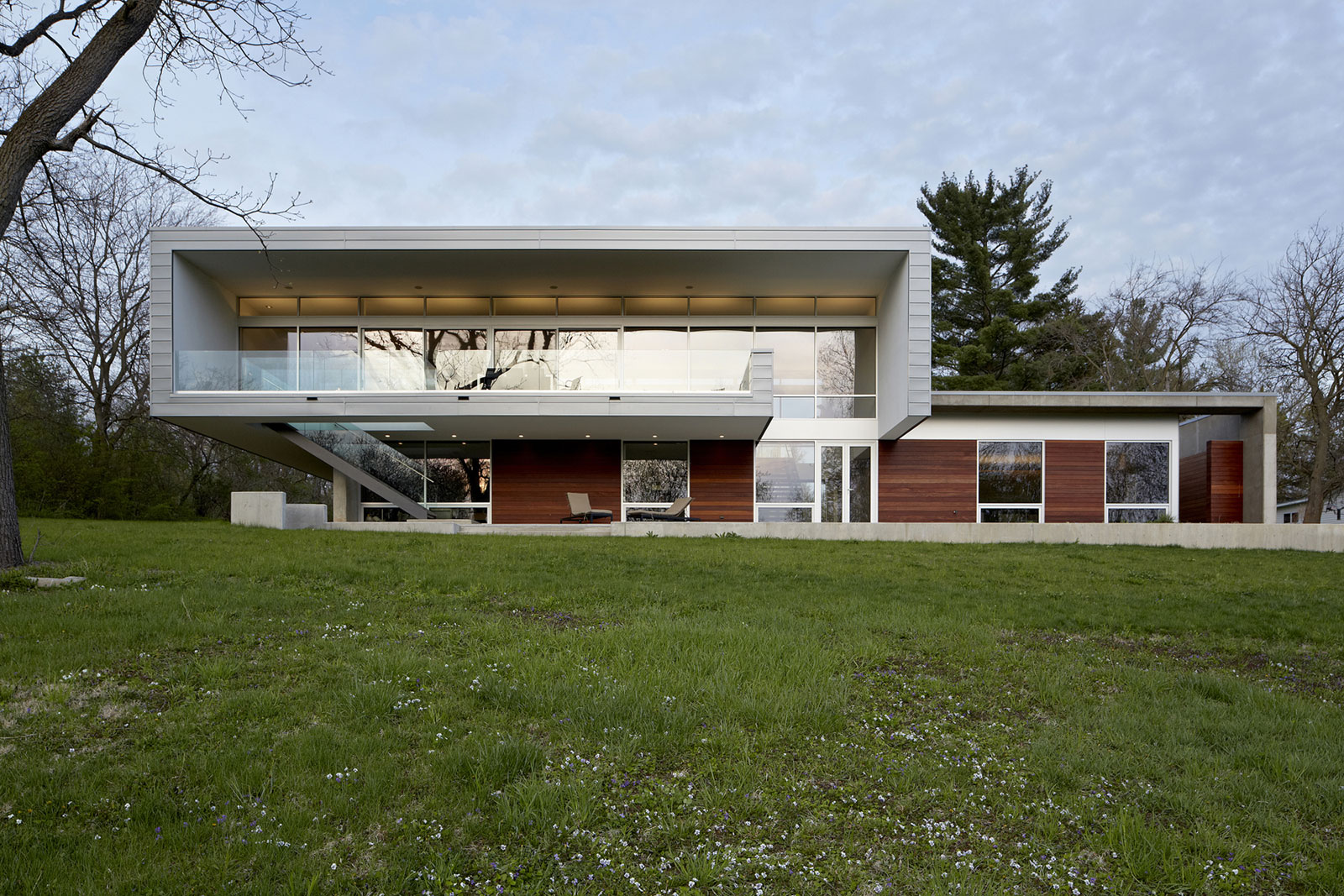 An Elegant Aluminium-Clad Home with Cantilevered Terrace in Wayne by Studio Dwell Architects (14)