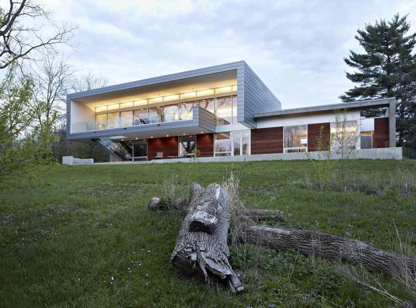 An Elegant Aluminium-Clad Home with Cantilevered Terrace in Wayne by Studio Dwell Architects (15)