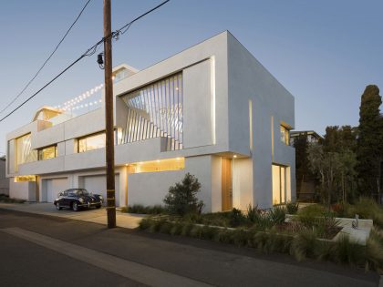 An Elegant, Classy and Sophisticated Home with Suspended Staircase in Los Angeles by Dimster Architecture (14)