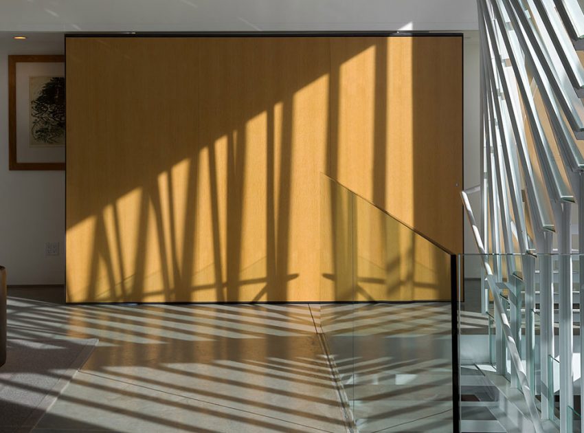 An Elegant, Classy and Sophisticated Home with Suspended Staircase in Los Angeles by Dimster Architecture (5)