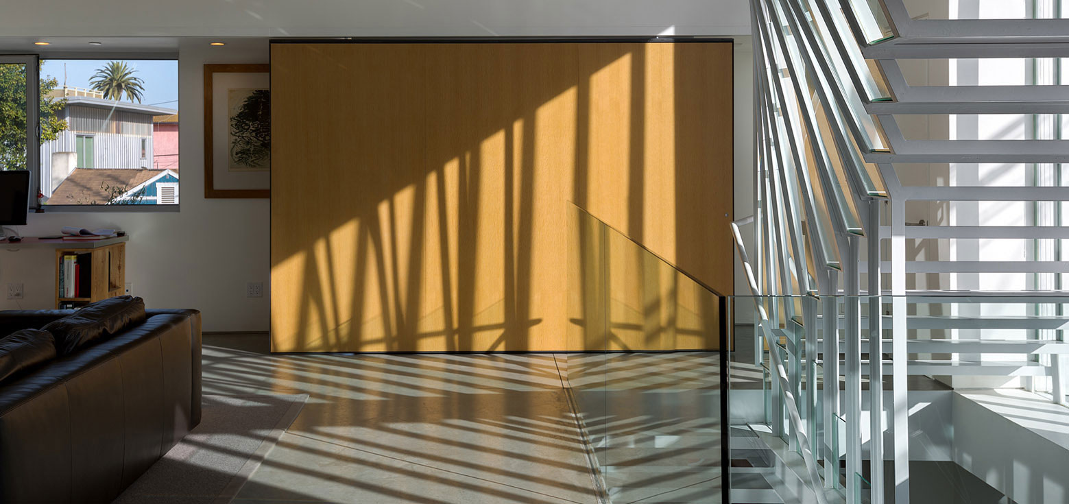 An Elegant, Classy and Sophisticated Home with Suspended Staircase in Los Angeles by Dimster Architecture (5)