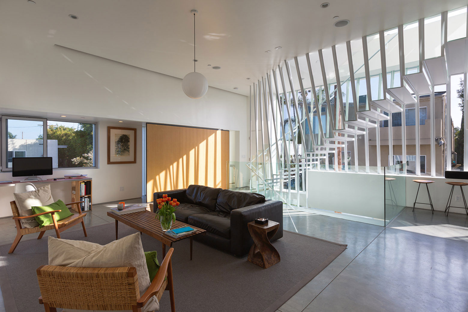 An Elegant, Classy and Sophisticated Home with Suspended Staircase in Los Angeles by Dimster Architecture (6)